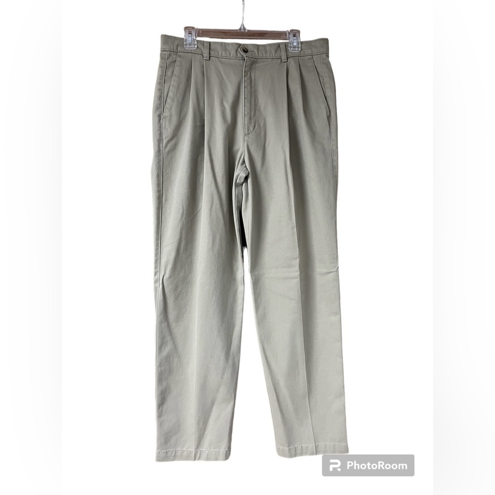 Dockers men’s size 34x32 khakis